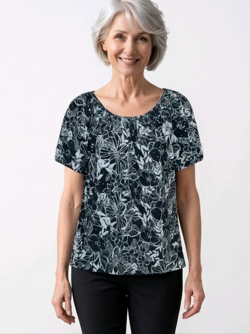 NWT Rebecca Malone Black & White Floral Scoop Neck Blouse size SMALL